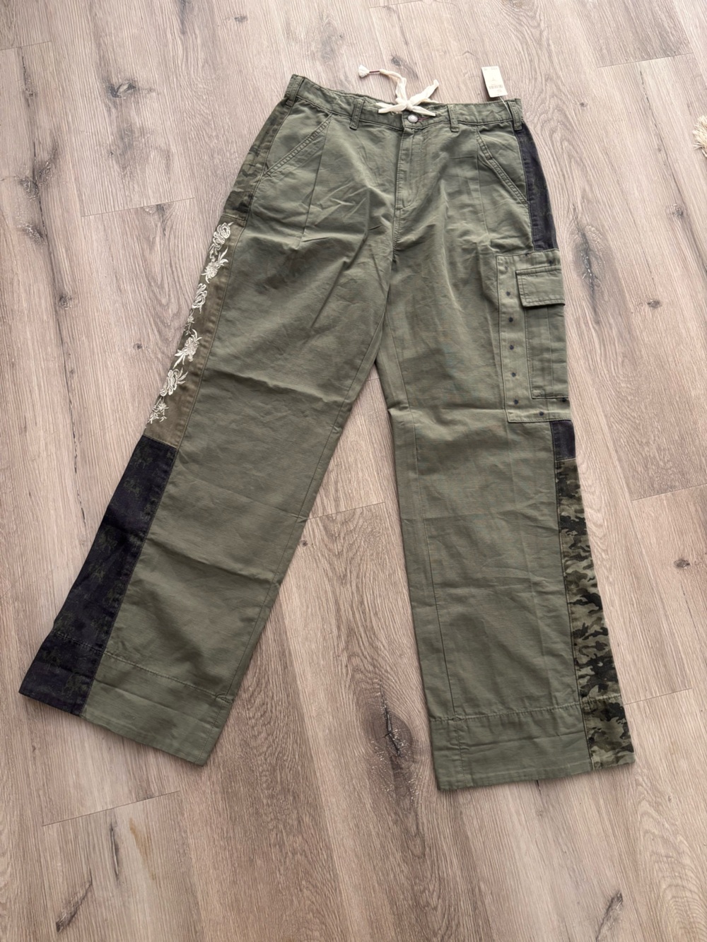 PILCRO Olive Green Wide-Leg Cargo Pants with Black & Camouflage Panels